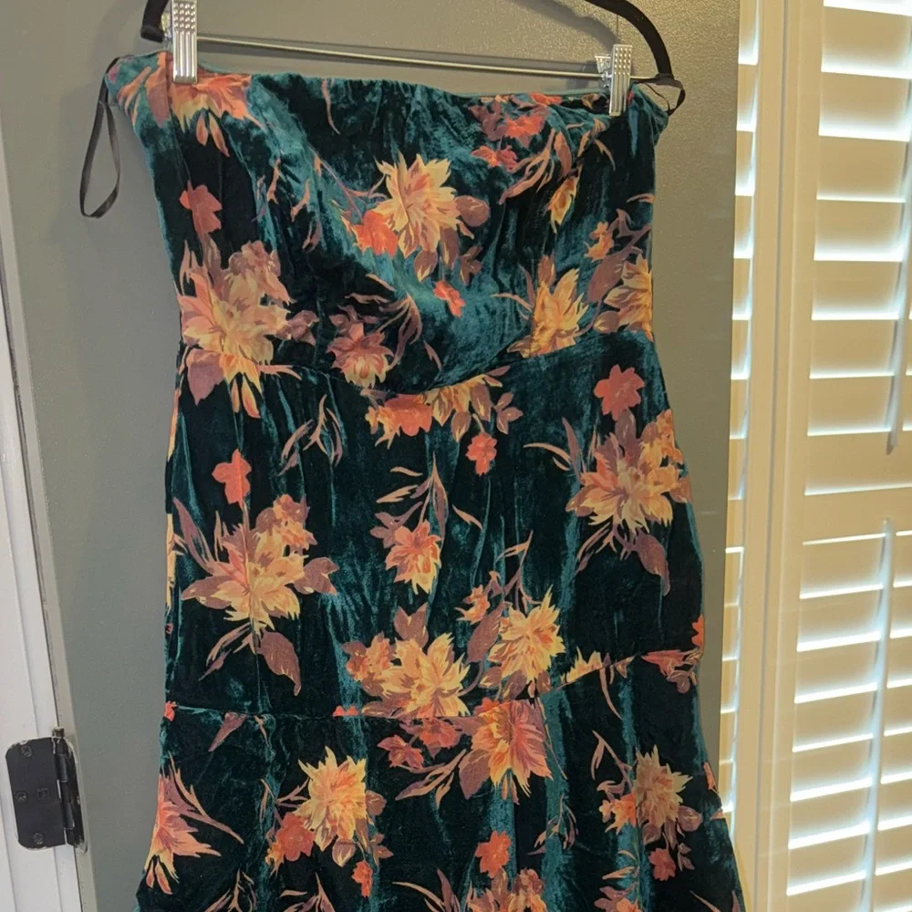 Lulu's Teal Floral Velvet Strapless Maxi Dress - Picture 11 of 16